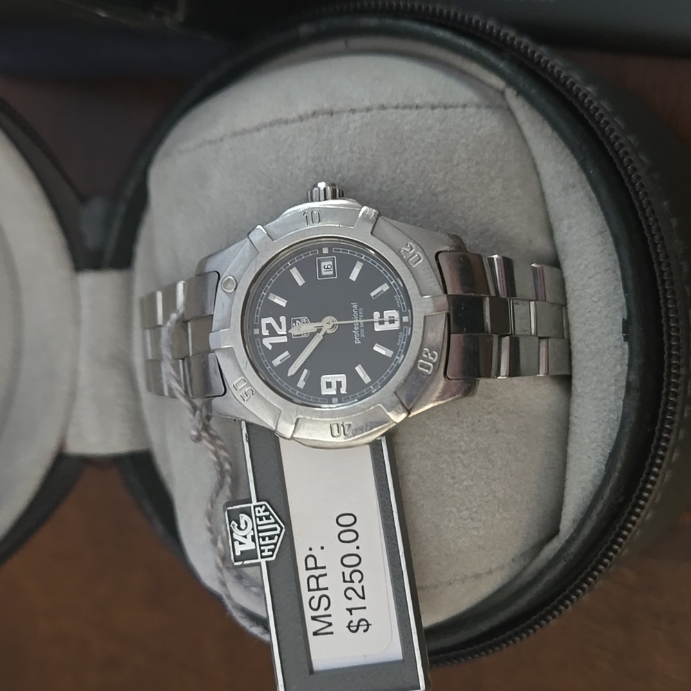 Tag Heuer Aquaracer professional 200 quartz woman's watch